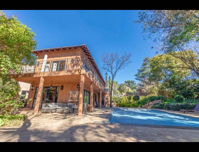 10 BEDROOM HOUSE FOR SALE IN FERNDALE